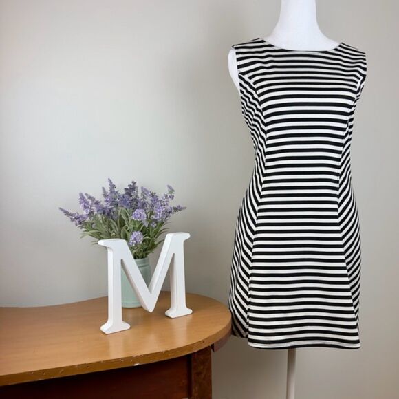 Forever 21 Black & White Stripe Mini Dress - Size Large - Picture 1 of 8